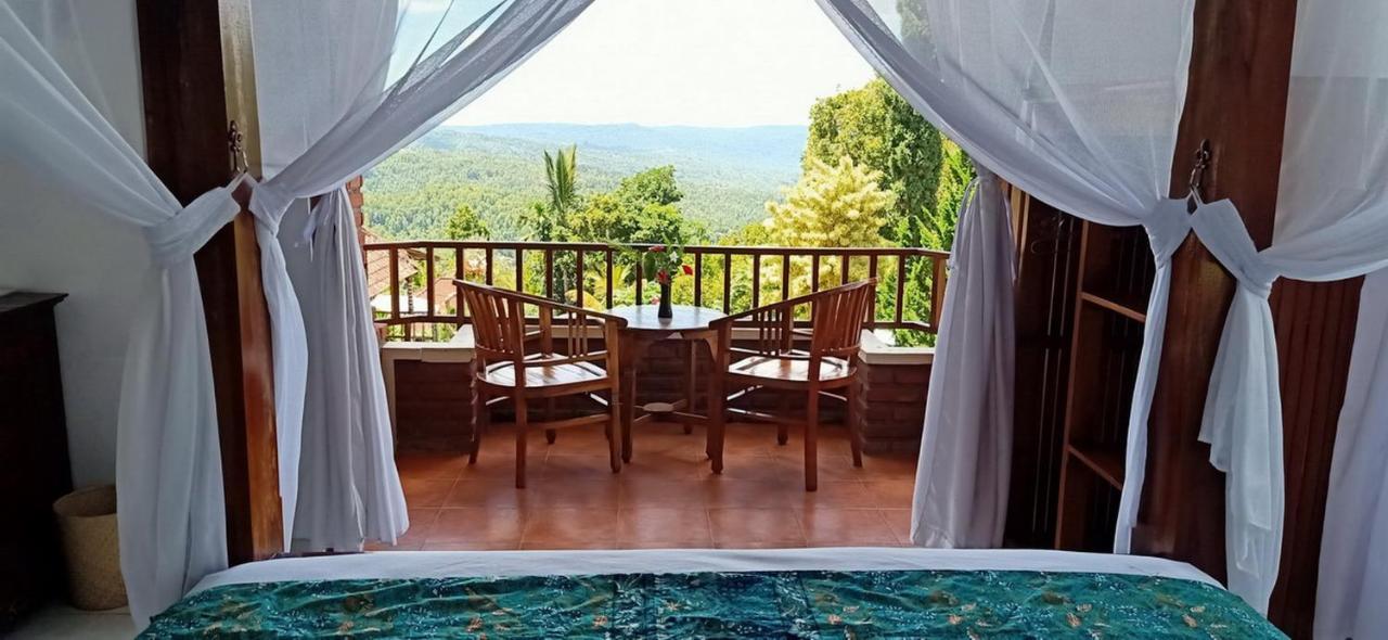 Karang Sari Guesthouse & Warung Munduk Dış mekan fotoğraf